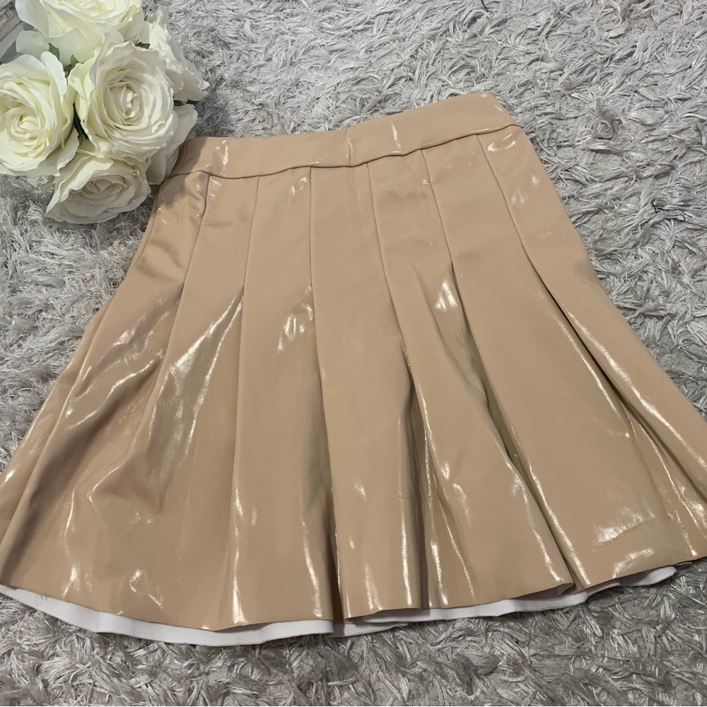 Tan skirt! - Picture 2 of 2